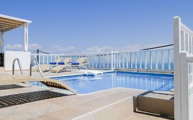 Amerisa Suites & Villa